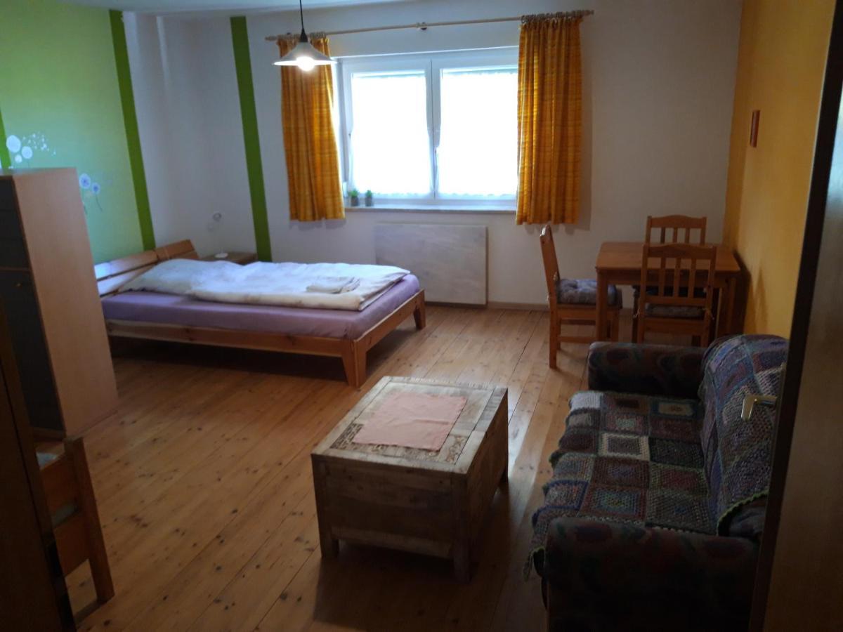 Ferienwohnung Im Seidlerhof Mit Balkon Und Garten 洛恩巴赫 外观 照片